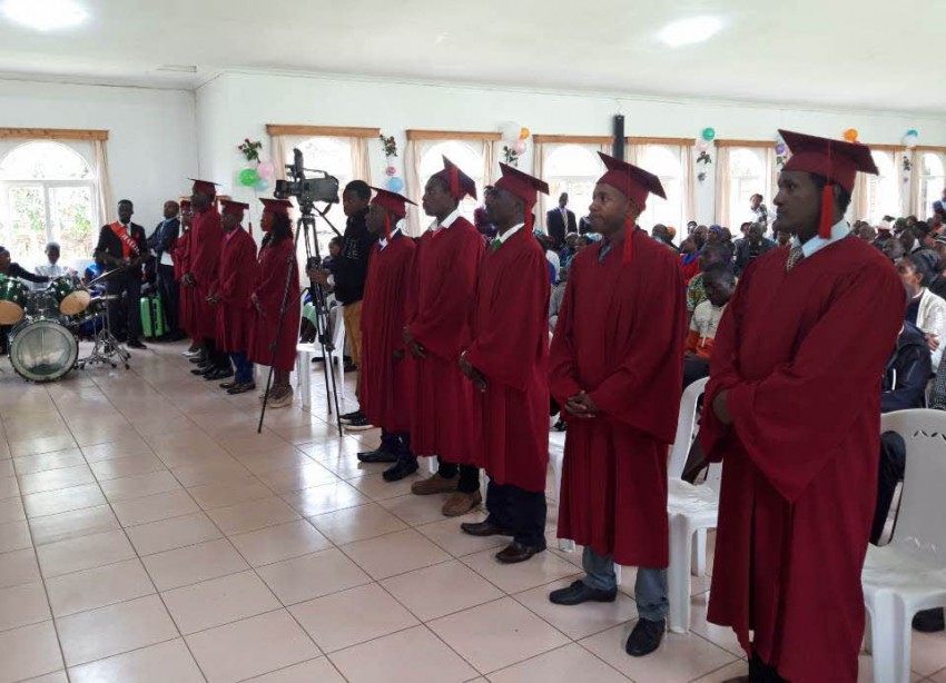 3551749274_1657623053.60221576302853259-